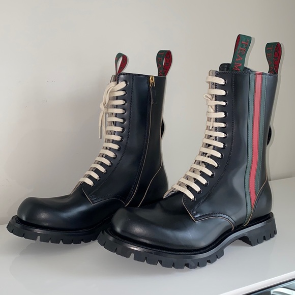 MENS BOOTS. Black leather. Green and red leather. - Picture 2 of 5